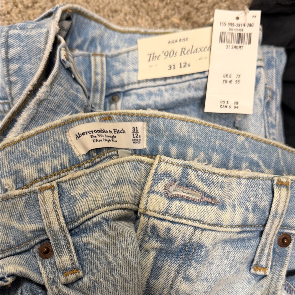 Abercrombie & Fitch Light Wash Denim